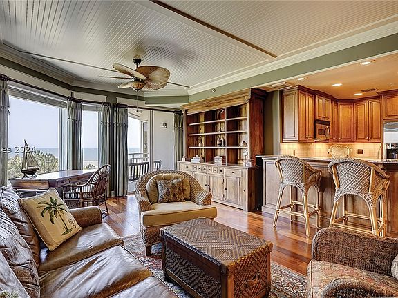 4th image of 10 N Forest Beach Dr Unit 2505