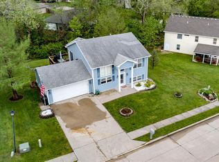 400 E Sackets Rd, Columbia, MO 65202