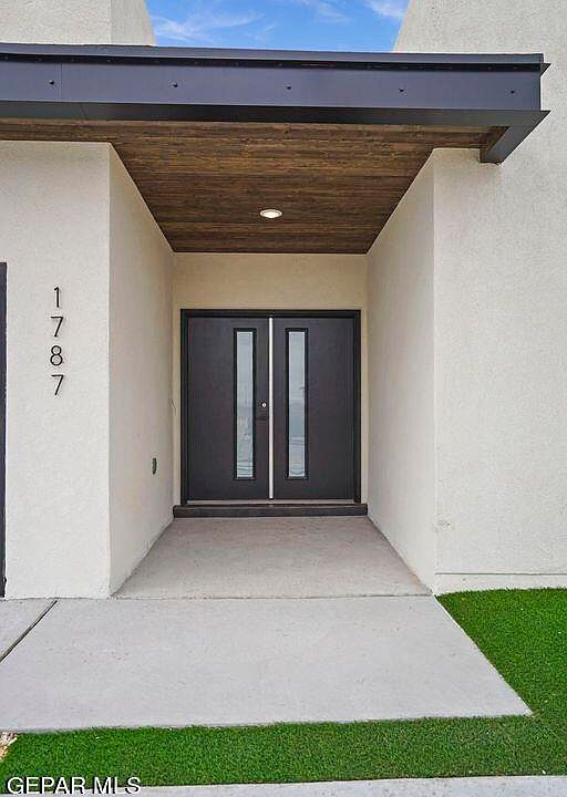 1st image of 2366 Enchanted Peaks Ln