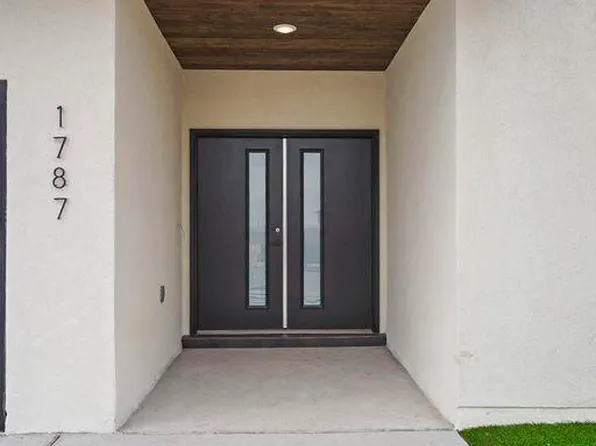 2366 Enchanted Peaks Ln, El Paso, TX 79911