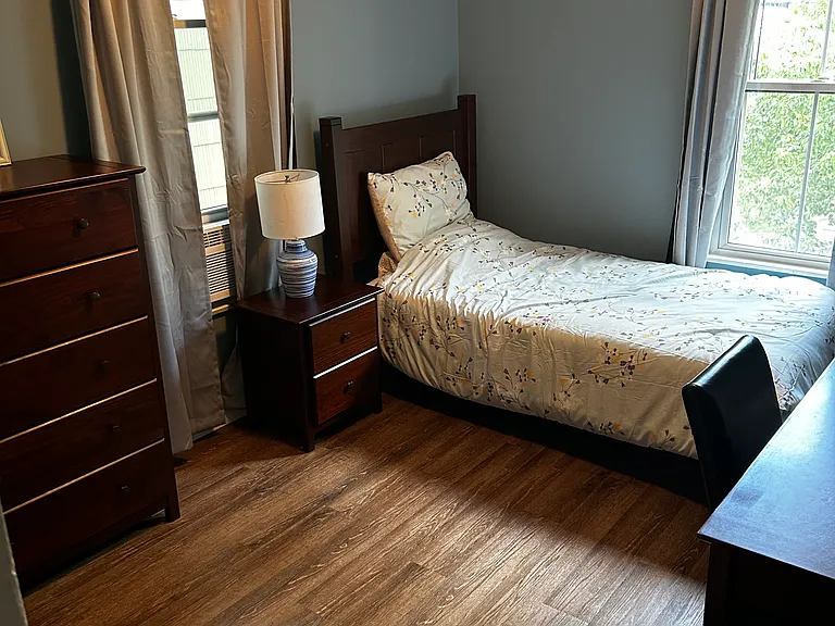 31 Maple Ave — Photo 5