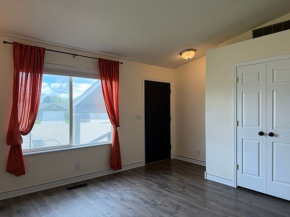 3rd image of 8103 Waterfowl Ave