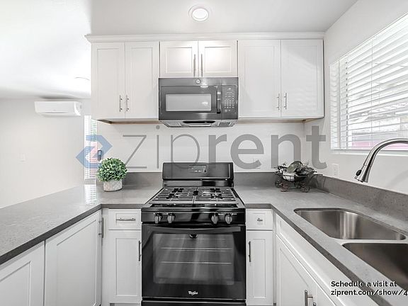 4th image of 7630 Radford Ave
