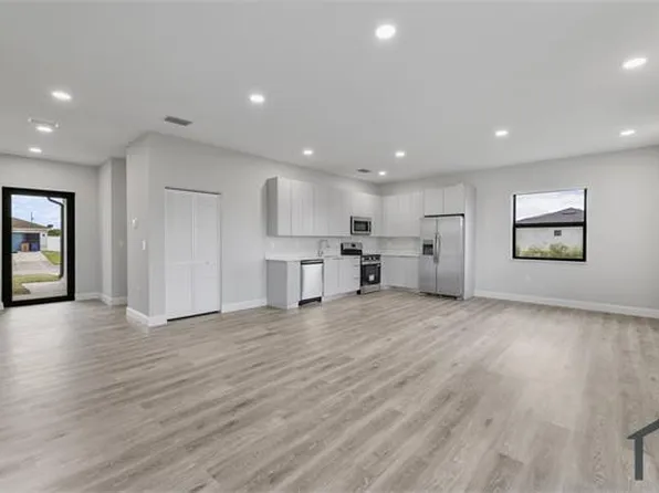 727 Cane St E, Lehigh Acres, FL 33974