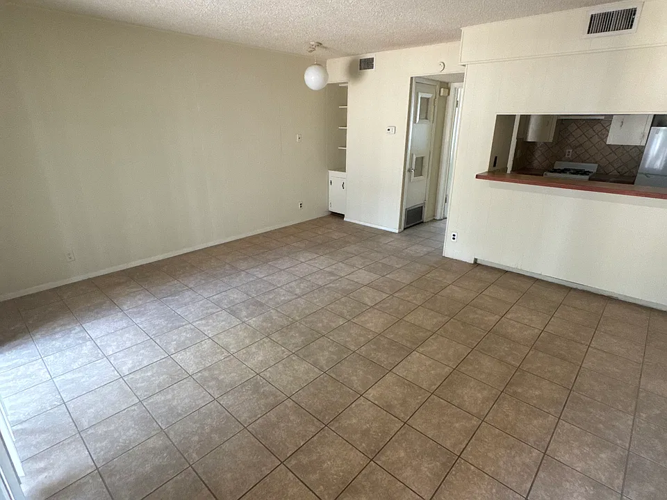 2612 Salado St #106