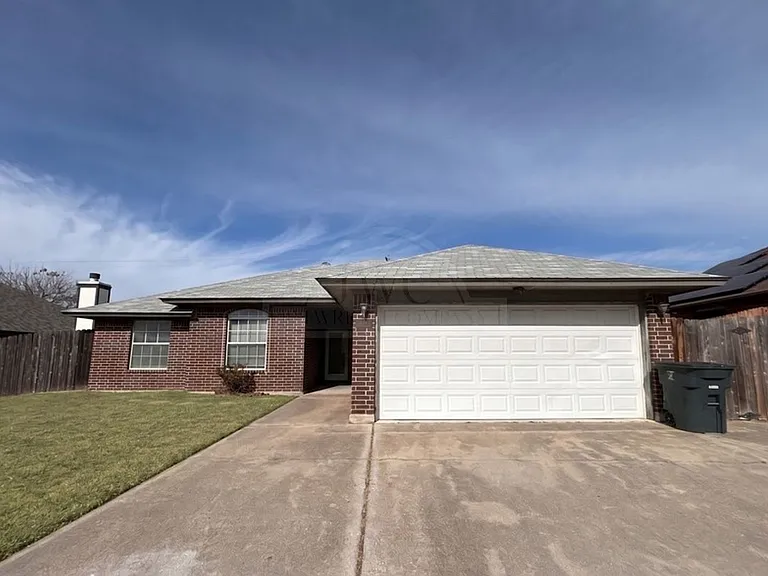 4303 Fawn Dr — Photo 1