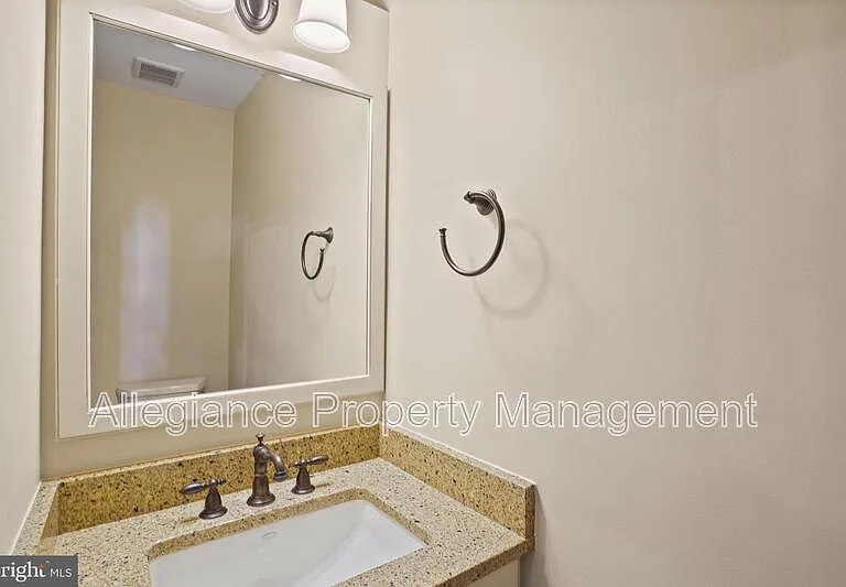 3915 Green Look Ct — Photo 10