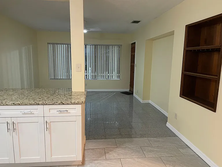 6390 Hampton Dr N — Photo 34