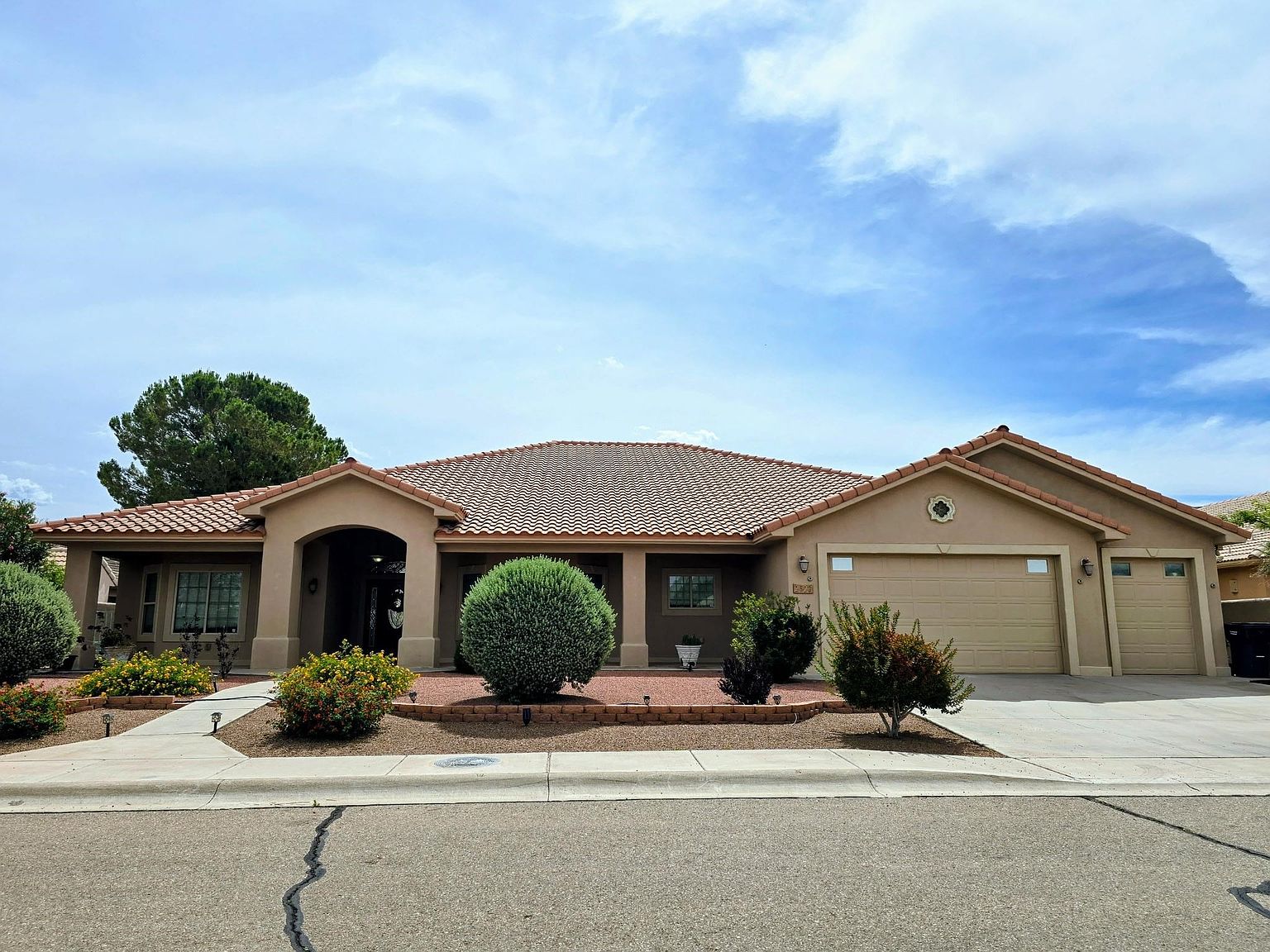 2523 Tres Lagos — Desert Lakes Golf Course