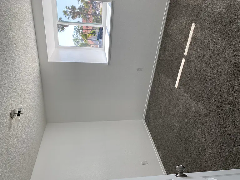 Electra Ct — Photo 10
