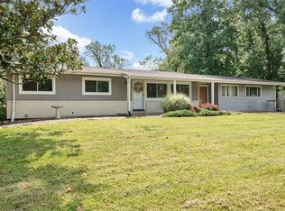 22 Alfresco Dr, Ballwin, MO