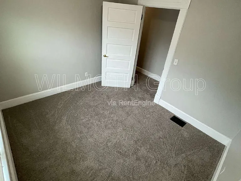 442 N Denny St — Photo 14
