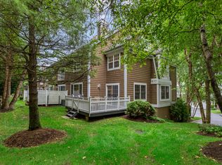 36 Deertree Ln, Briarcliff Manor, NY 10510
