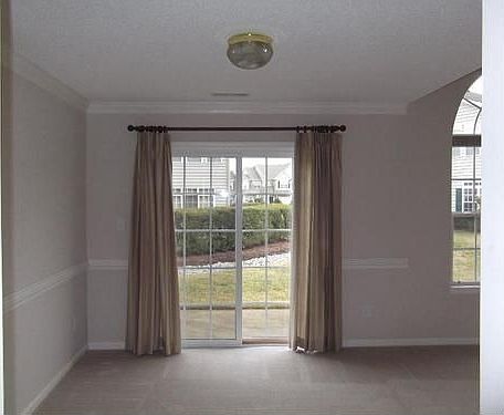 5th image of 1800 Gunston Dr