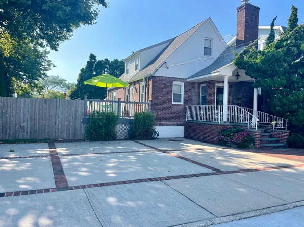 89 Lynbrook Ave, Point Lookout, NY 11569