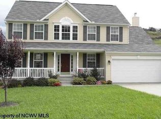 305 Dairy Ln, Morgantown, WV 26508