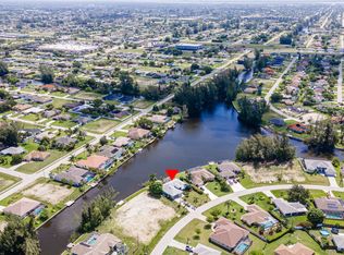 1123 SW 28th Ter #M, Cape Coral, FL 33914
