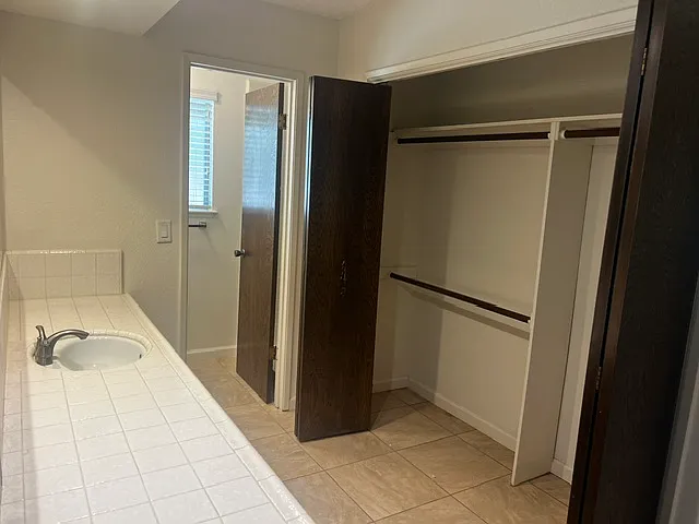 1412 Circle Dr E — Photo 10