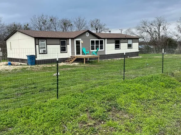 713 N Bonham St, Mexia, TX 76667