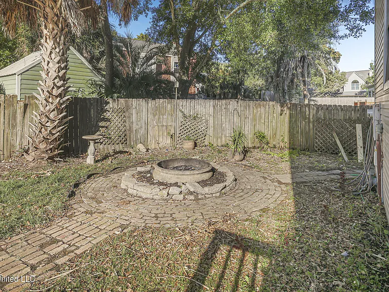 4409 Shadow Wood Cir — Photo 62
