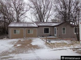 726 W Fremont St, Guernsey, WY 82214