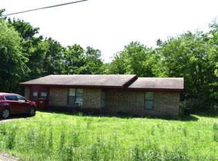 708 S J St, Hugo, OK 74743