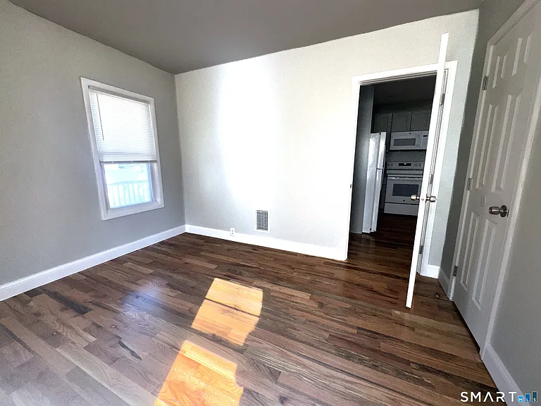 105 Churchill St #2 — Photo 9