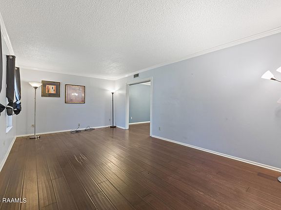 4th image of 812 Dafney Dr