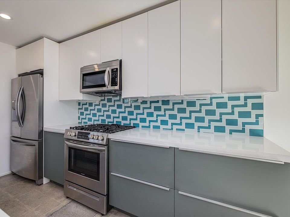 1st image of 73545 Shadow Mountain Dr APT 2