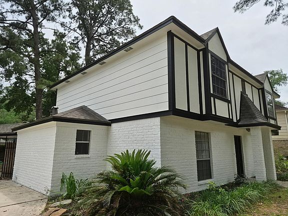 3rd image of 17518 Majestic Forest Dr
