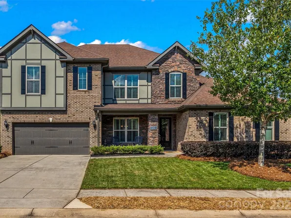 831 Tyne Dr, Fort Mill, SC 29715