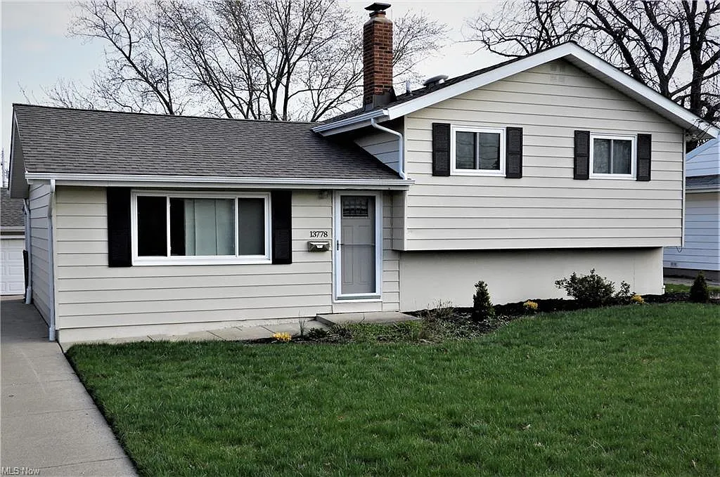 13778 Brookdale Ave photo 1