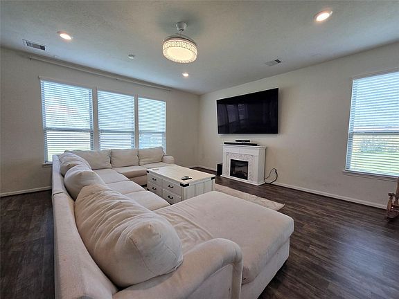 3rd image of 25553 Kensington Lake Dr #0