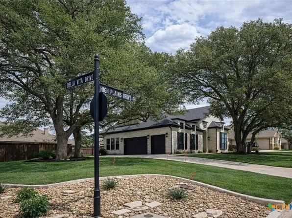 1001 High Plains Dr, Nolanville, TX 76559