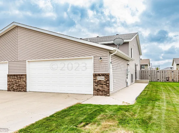 5204 49th Ave S, Fargo, ND 58104