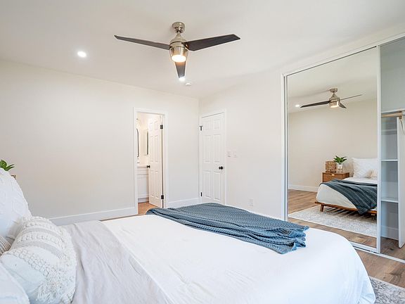 3rd image of 23318 Marigold Ave Unit Q-201