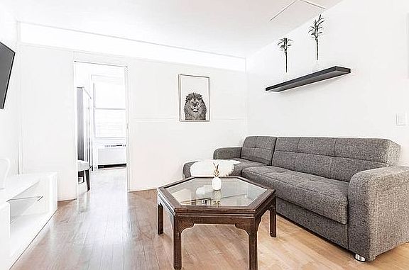 3rd image of 90 Nassau St #9
