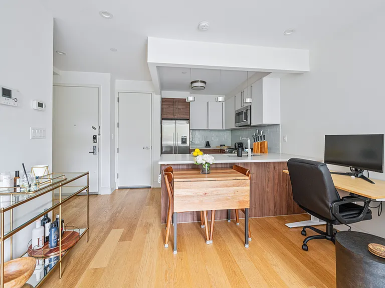 251 Withers St #2F — Photo 32