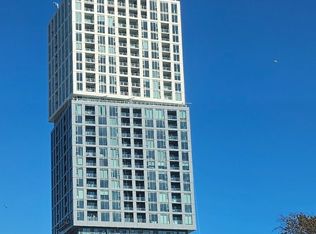 39 Mary St #2104, Barrie, ON L4N1S9