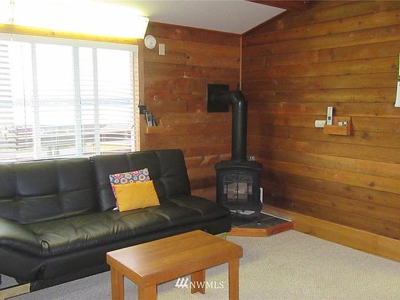 3rd image of 7398 Birch Bay Dr
