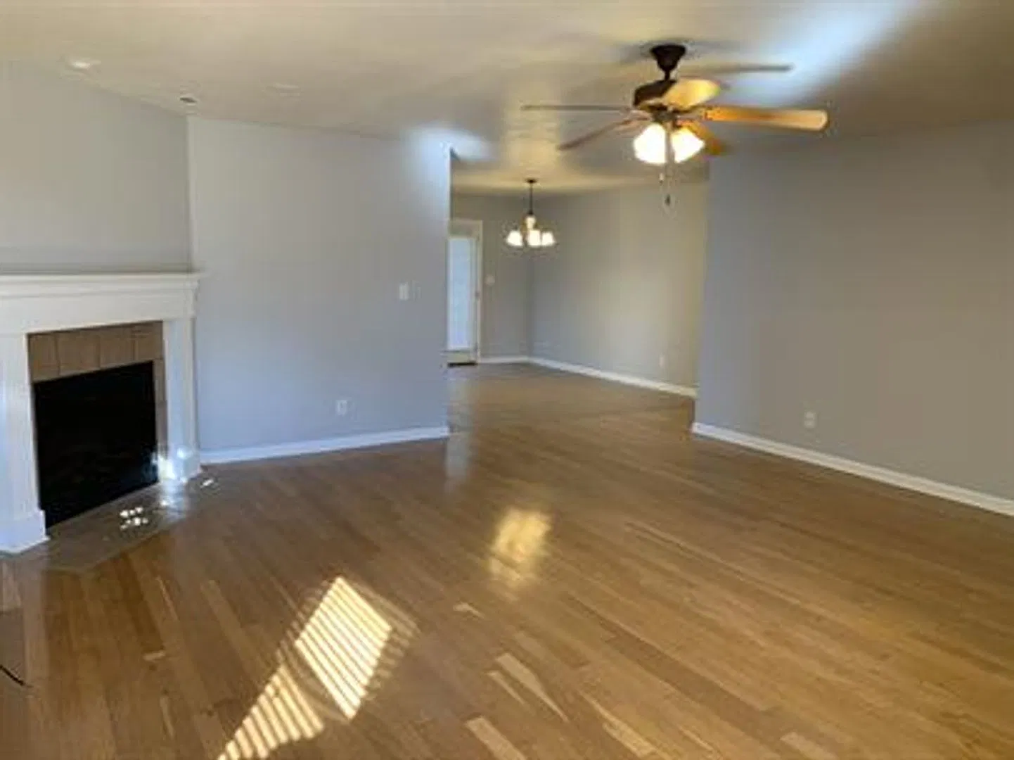 Spacious 3BR/2BA Home Special Rate with 2-Year Lease! — Photo 3