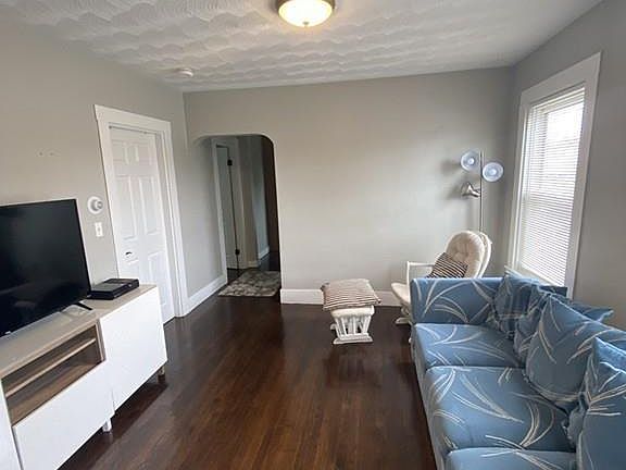 4th image of 23-25 Hooker Ave