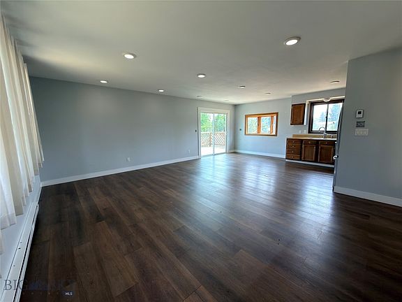 5th image of 302 McEwen Dr