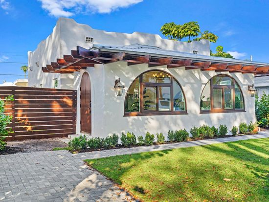 1505 N Palmway, Lake Worth, FL 33460