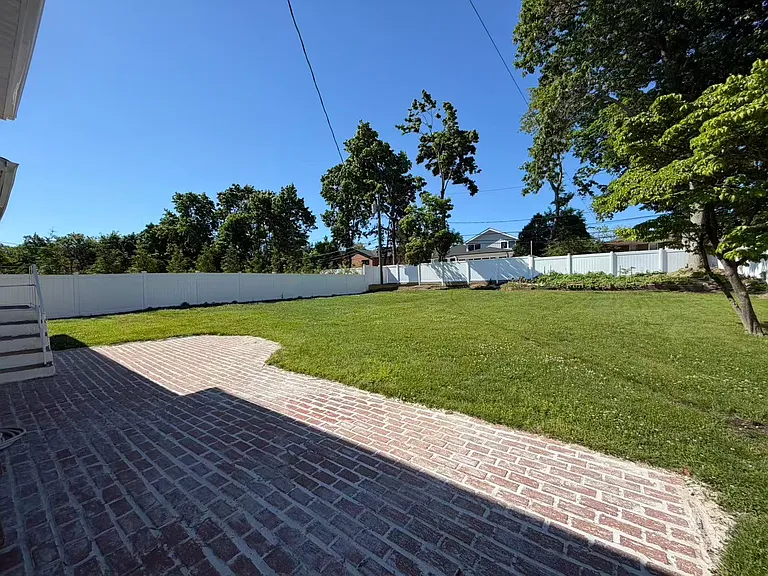 106 Robbins Ln — Photo 19