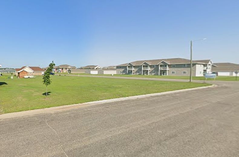2nd image of 801 8th St SW