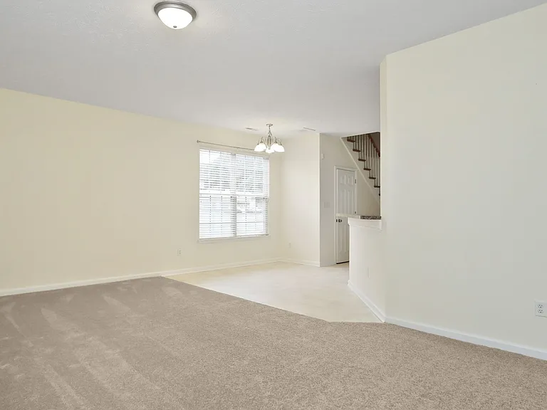 2 Musket Ln — Photo 9