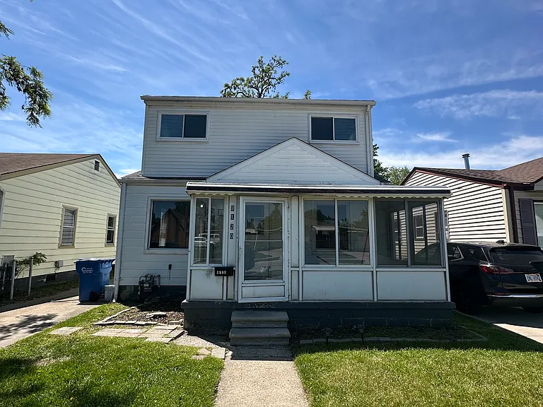 8120 Jewett Ave — Photo 1