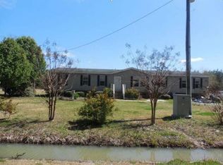 302 Springhill Rd, Maysville, NC 28555