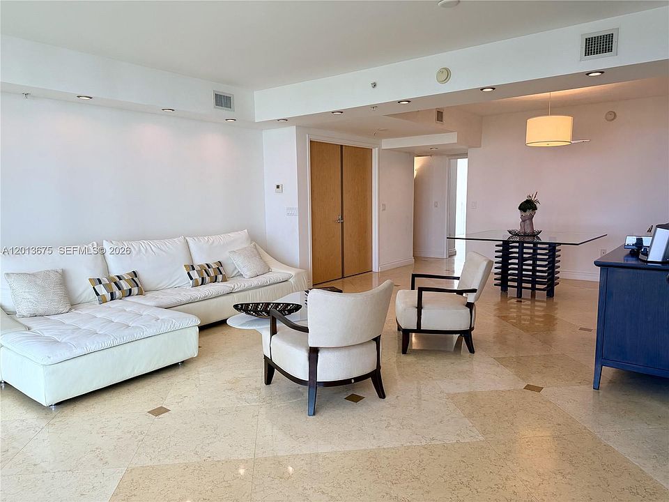 1st image of 19400 Turnberry Way APT 731